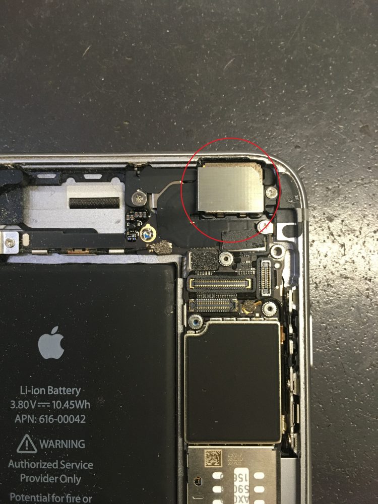 iPhone7　バックカメラ　外カメラ　修理