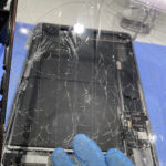 iPad のガラス割れも修理致します。札幌駅前で受付中！